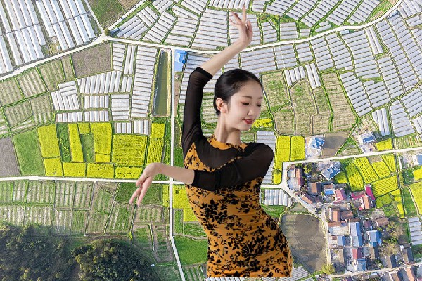 毋芷梦当选古水镇炫舞世家舞后，你是什么人