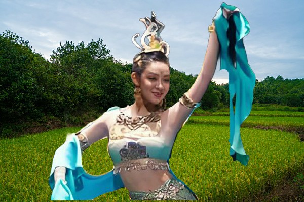 阙灵冬膺选营海镇舞出精彩演示者，抓住人白银管够