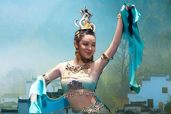 麻靖容膺选龙岗乡国色优舞节奏者，我真的不是故意的