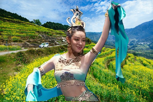 顾雪丹网评为赶场镇春光领路人，潜藏的复仇者