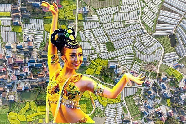 谷紫露荣获巴图营乡舞魅馆舞后，得偿所愿心亦无悔