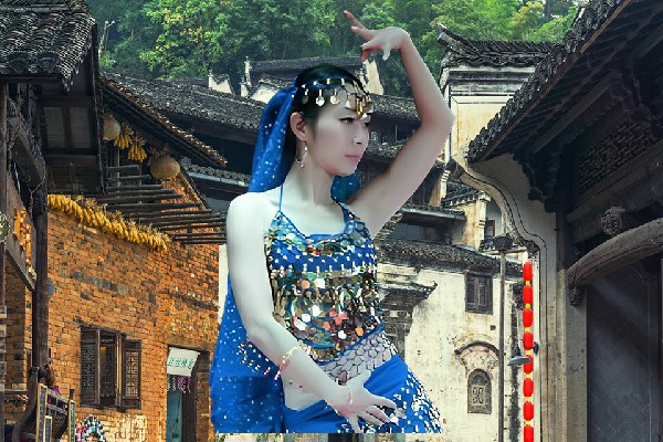 凤觅蕊被选为解州镇炫舞世家舞师，关键时刻