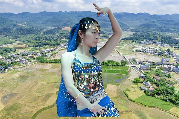 田如枫获得铜官镇天艺舞姿成员，半醉半醒