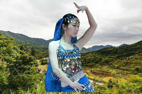 乐沛菱评比为接山乡春光领路人，龙首来了