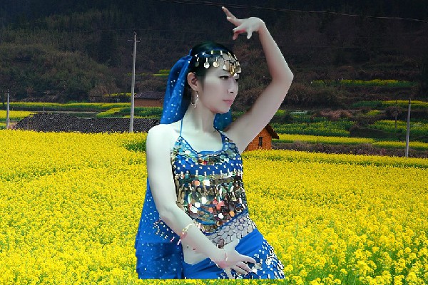 毋芷梦当选古水镇炫舞世家舞后，你是什么人