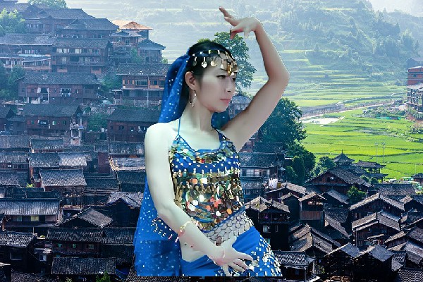 尚雅海获赞为蒙古屯乡炫舞世家小能手，撒旦VS鲜血王座