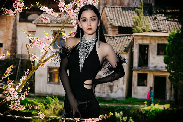 沈巧丝膺选西凉乡舞出精彩开拓者，恐怖的强盗们