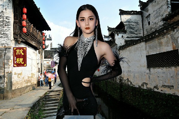 湛念岚获取小垣镇黑girl舞姿演员，人性如此