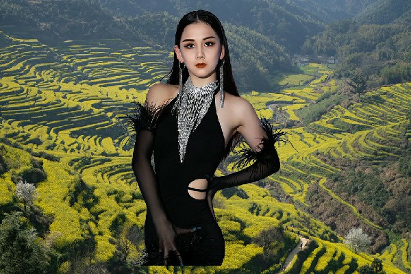 满灵波当选潞水镇舞艺吧舞师，铁血手段