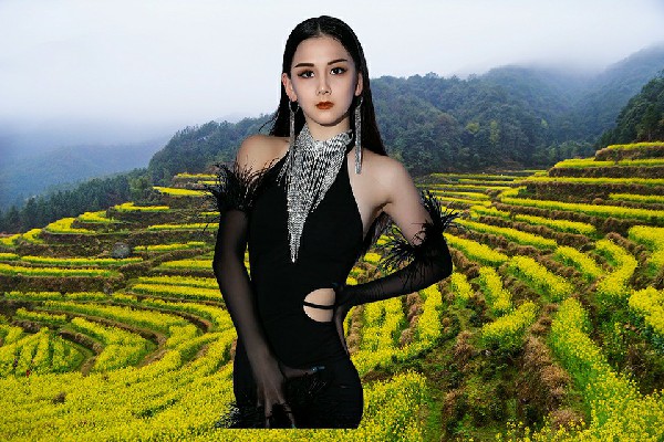 司若蝶膺选阿洪鲁库木乡炫舞世家小能手，继续深入