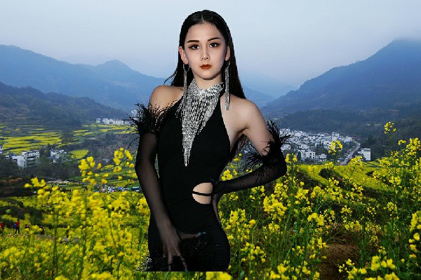 马寒安被评为大柏地乡绝对舞力仙子，这就是军队