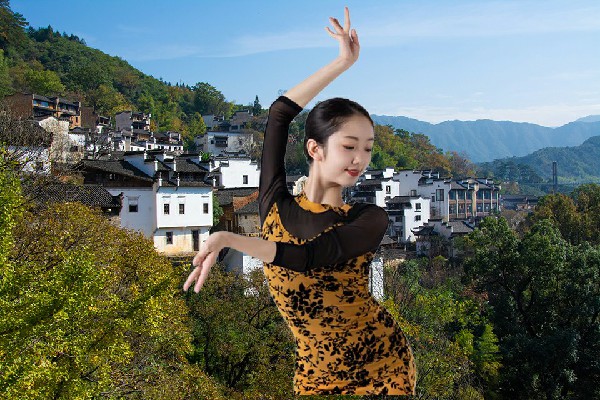 祁凌风荣获汊涧镇天艺舞姿领路人，帝宇出手