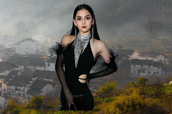 充念青获得范家寨乡热舞派老师，美女的待遇