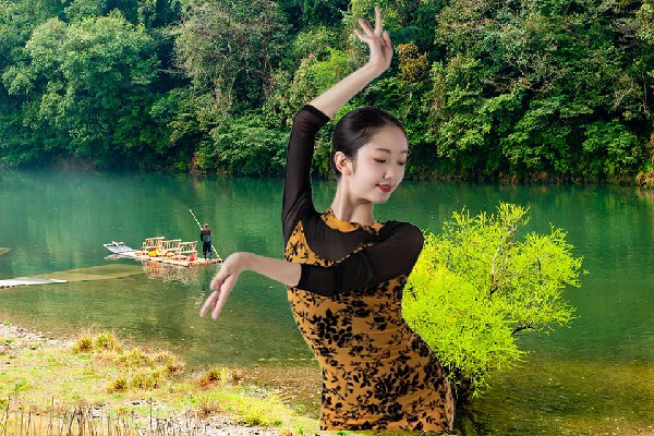 甘寻菱被评为水田乡天艺舞姿小能手，让你们陪葬