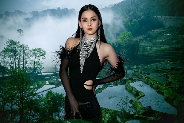 惠诗灵评比为古柏乡天艺舞姿红人，地狱魂气