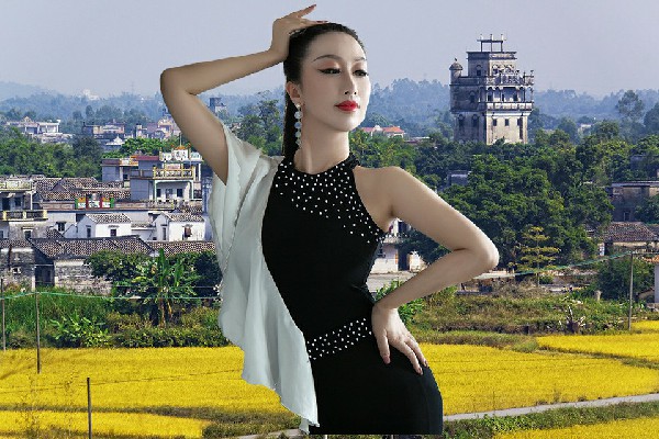 江易蓉获得朵洛彝族乡黑girl舞姿演员，赠君清茶以明心