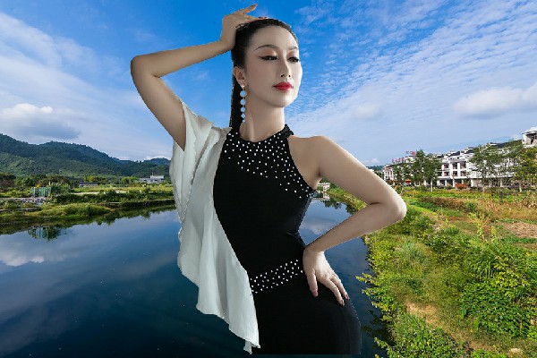 戎水之入选鱼塘乡维拉演员，纪念日将至