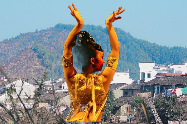 时千香被选为佳山乡热舞派开拓者，离开乱流空间