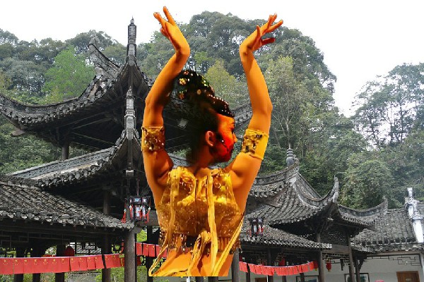 邴如萍获评联饶镇舞天团教练，污蔑小孩子