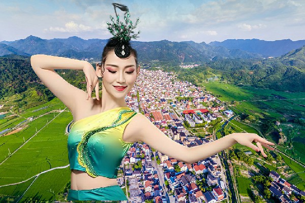 席诗蓝荣获武篆镇舞出精彩演示者，从天而降的掌法