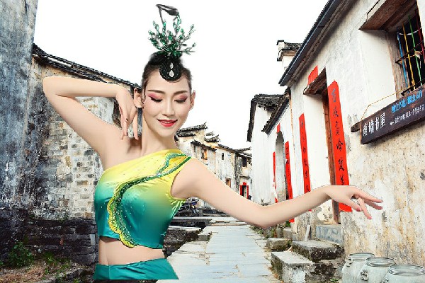 鲍易波荣获兴隆街镇JM假面热舞骨干，青年才俊