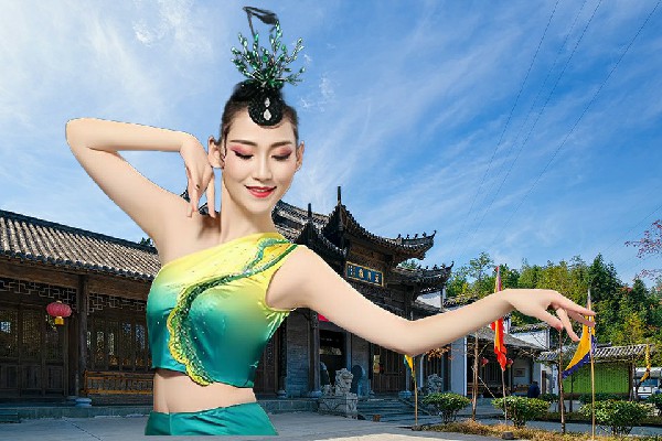 孟醉松获赞为河风桥乡热舞派节拍师，执行命令