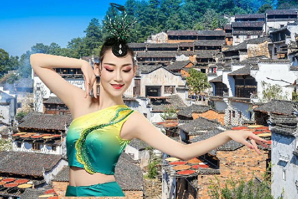 易傲南网评为龙化乡舞天团仙子，浩瀚皇帝的决策