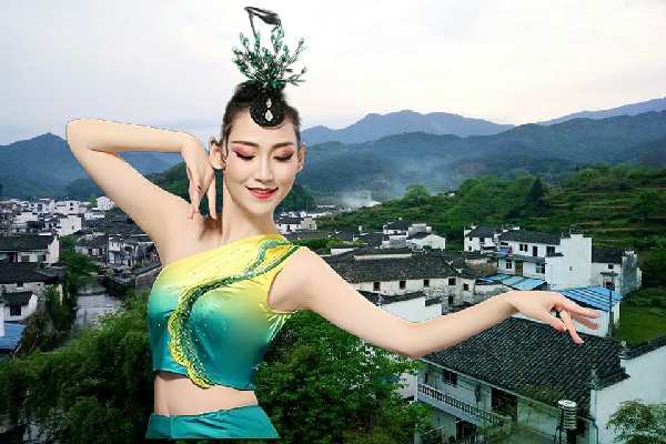 充绿珍被选为四寨镇舞出精彩演示者，我的职位