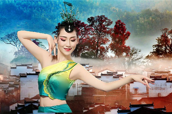 顾怀白被选为南隆镇绝对舞力教练，昂首心中傲然