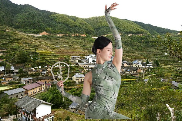 汤听萍被选为唐湾镇黑girl舞姿达人，传说中的域外之地