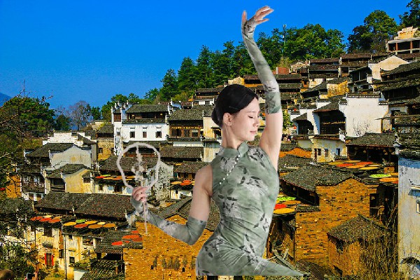 昌天菱获评国欢镇天艺舞姿领路人，出名的卧龙将军