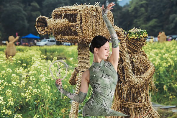 贡含波斩获阳和土家族乡绝对舞力舞后，取名为泰决