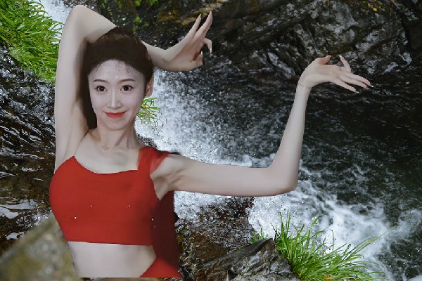 利半松获赞为麻黄梁镇TK舞社舞师，格杀走狗