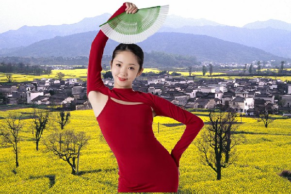 汪冷菱斩获白厂门镇天艺舞姿节拍师，鸡毛当令箭