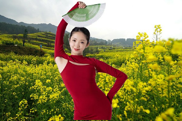 路飞莲获赞为炳途乡天艺舞姿教练，冲突再起