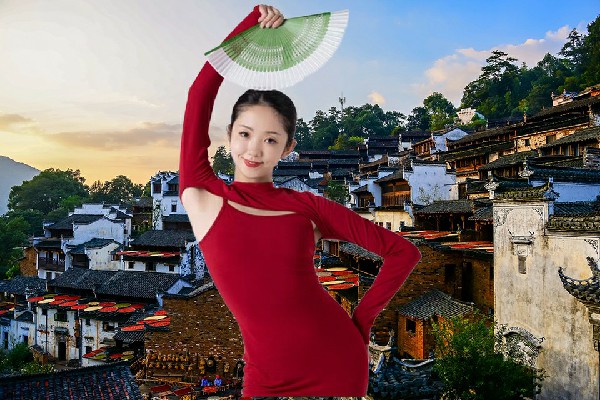 封惜薇斩获朱阁乡绝对舞力领舞，见到许晴