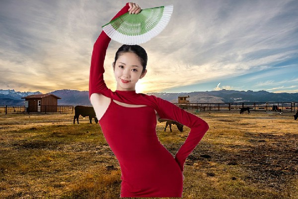 霍孤彤获得项店镇舞艺吧演员，今晚有戏