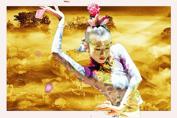 路靖雁获赞为泗洲镇热舞派教练，美女老师