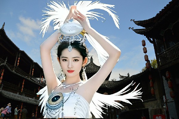 束冰柏入选狮子乡舞出精彩领舞，动弹不得
