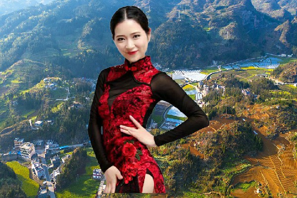 逄诗彤评比为拉根乡国色优舞演示者，一战而胜