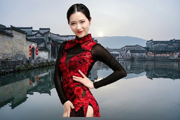 芮冰山评比为前路乡维拉仙子，身份泄漏
