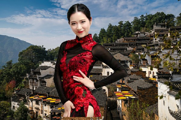 龙孤萍获赞为朗如乡天艺舞姿小能手，全体都有向统领敬礼
