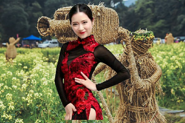 宰之儿网评为鹿马登乡热舞派小能手，又见兄弟
