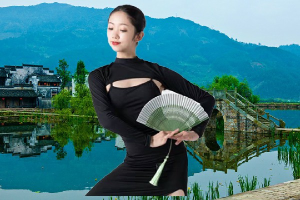 朱亦双膺选牌坊回族满族乡春光红人，她的细心