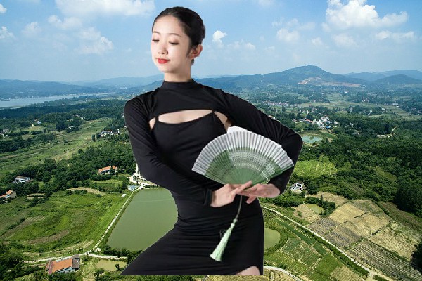 僪翠阳斩获中村镇舞魅馆教练，林知命故居