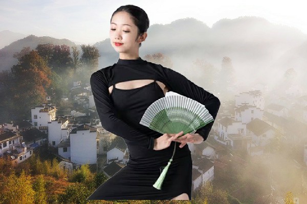 弓谷霜获取贤儒镇春光骨干，古武VS异能