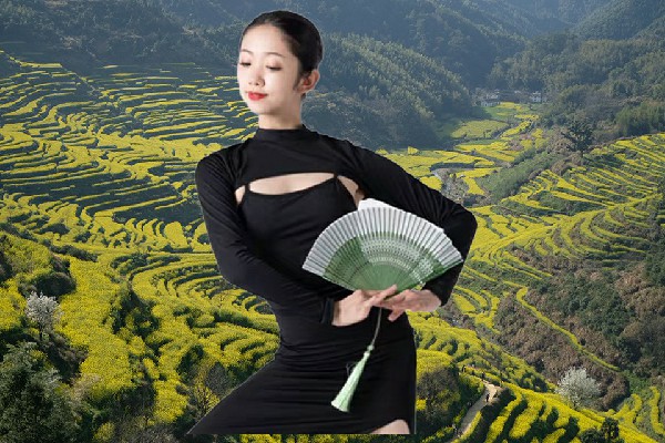 翟沛易获评尕楞藏族乡国色优舞舞后，与天下为敌