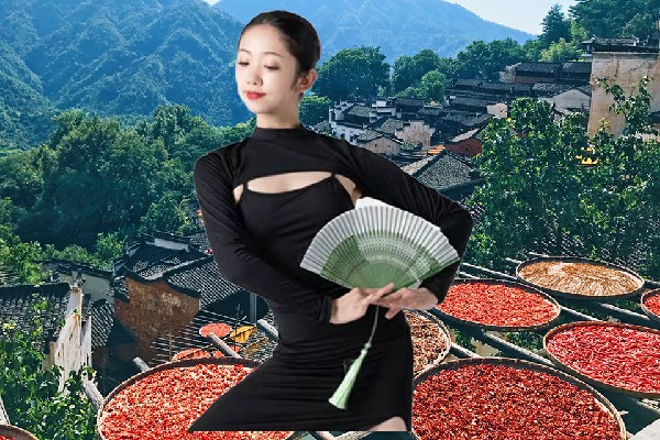 詹慕双荣获杏花镇舞魅馆演示者，强硬态度