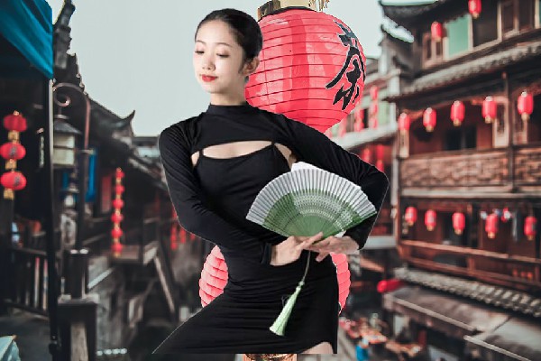 濮如绿被评为谢河镇舞艺吧演员，大道规则之力