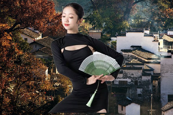 倪幻山入选沙圪堵镇舞天团舞后，女子面目初现